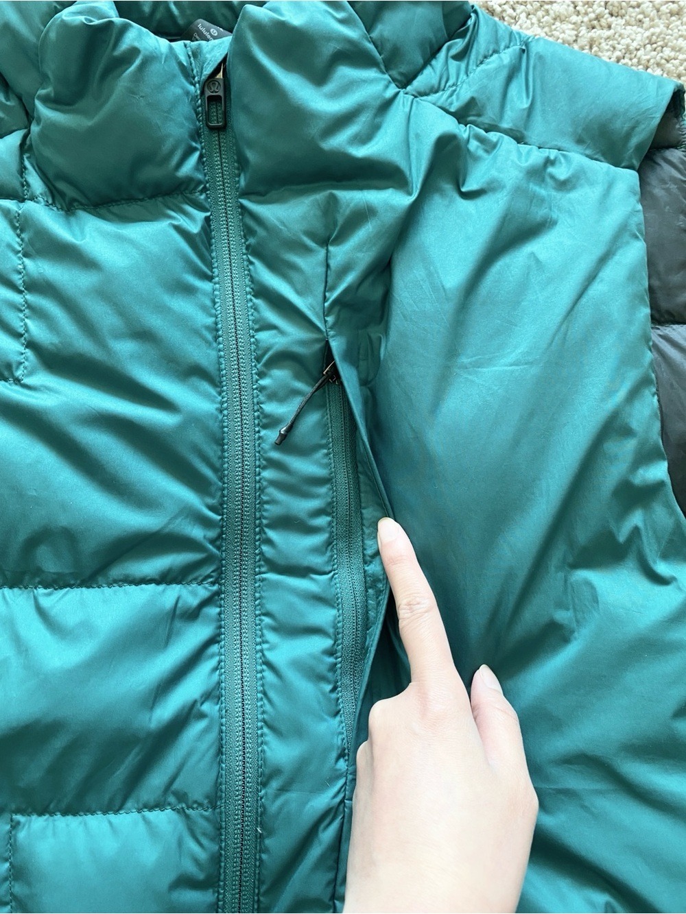 Lululemon Pack It Down Vest Green Sz XL - Picture 9 of 16